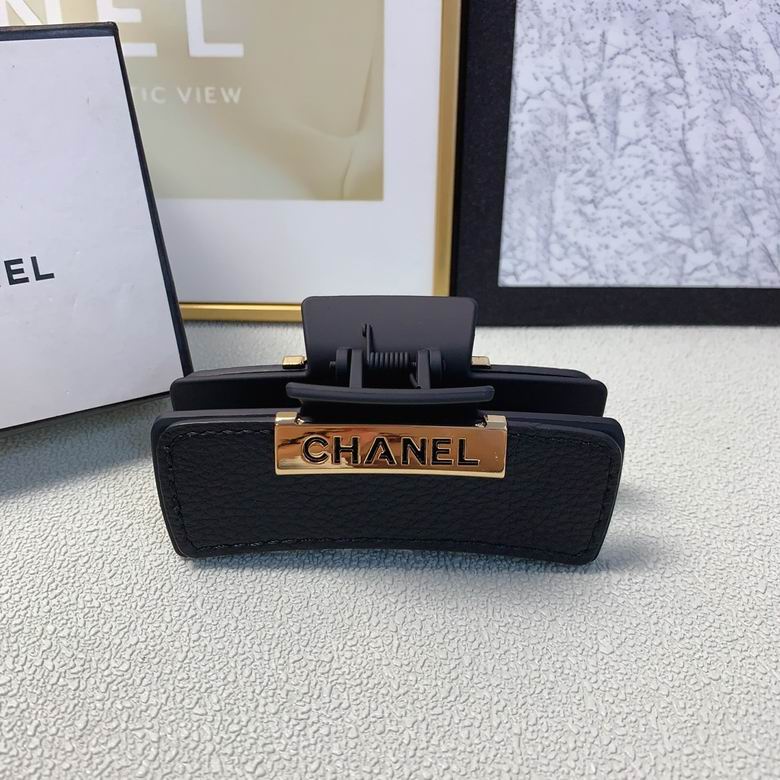 Chanel Hair Grab Clip  (2)
